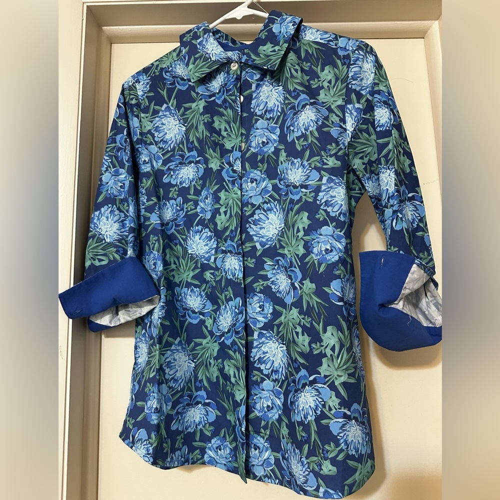 NWOT Perlavera floral blouse